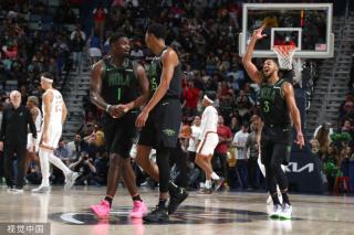 面压垮了对 面压垮了对