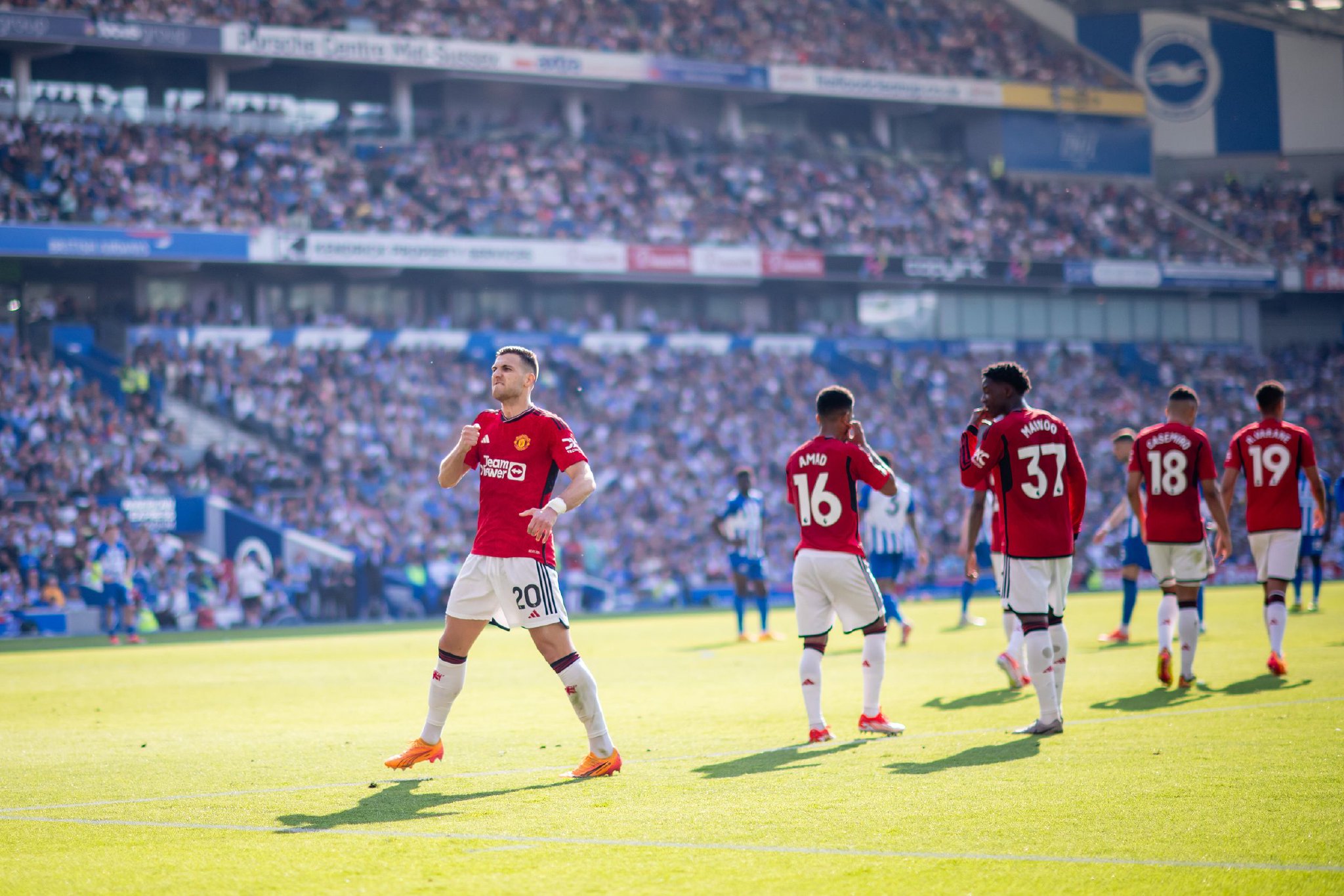 随着足球市 随着足球市